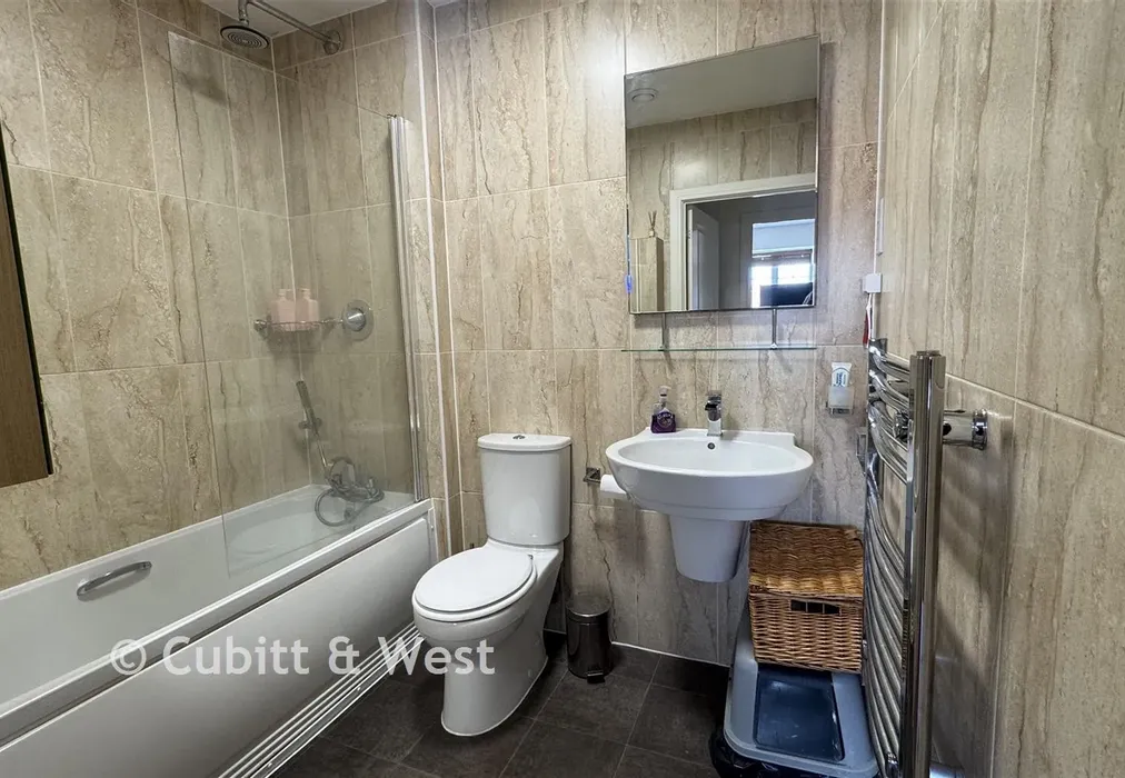 Bathroom - Schoolgate Drive, Morden, Surrey - Wards of Kent