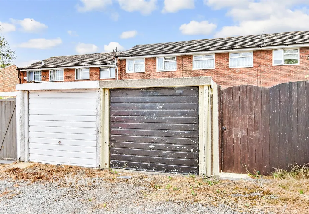 Garage - Turnbull Close, Greenhithe, Kent - Wards of Kent