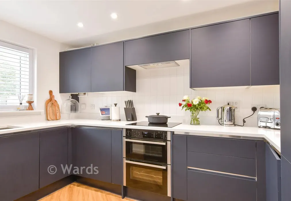 Kitchen - Chapel Drive, Dartford, Kent - Wards of Kent