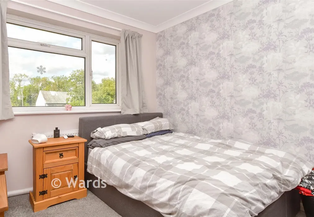 Bedroom 2 - Nursery Road, Meopham, Gravesend, Kent - Wards of Kent