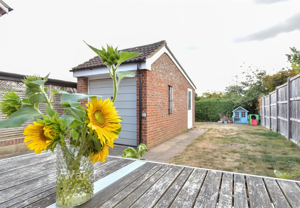 Rear Garden - Ufton Close, Maidstone, Kent - Wards of Kent