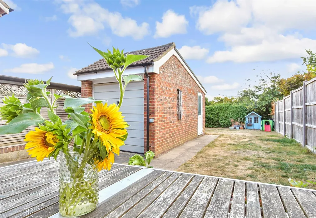 Rear Garden - Ufton Close, Maidstone, Kent - Wards of Kent