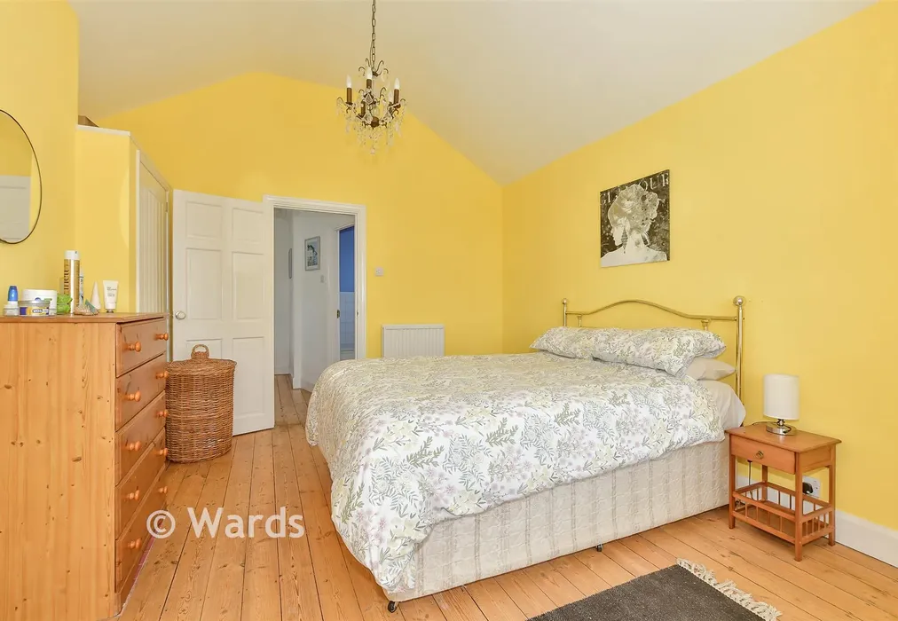 Bedroom 1 - St. Swithin's Road, Whitstable, Kent - Wards of Kent