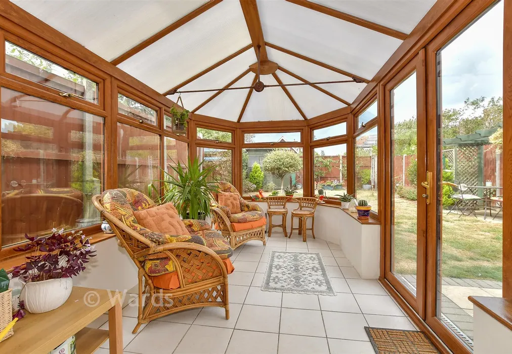 Conservatory - St. Swithin's Road, Whitstable, Kent - Wards of Kent