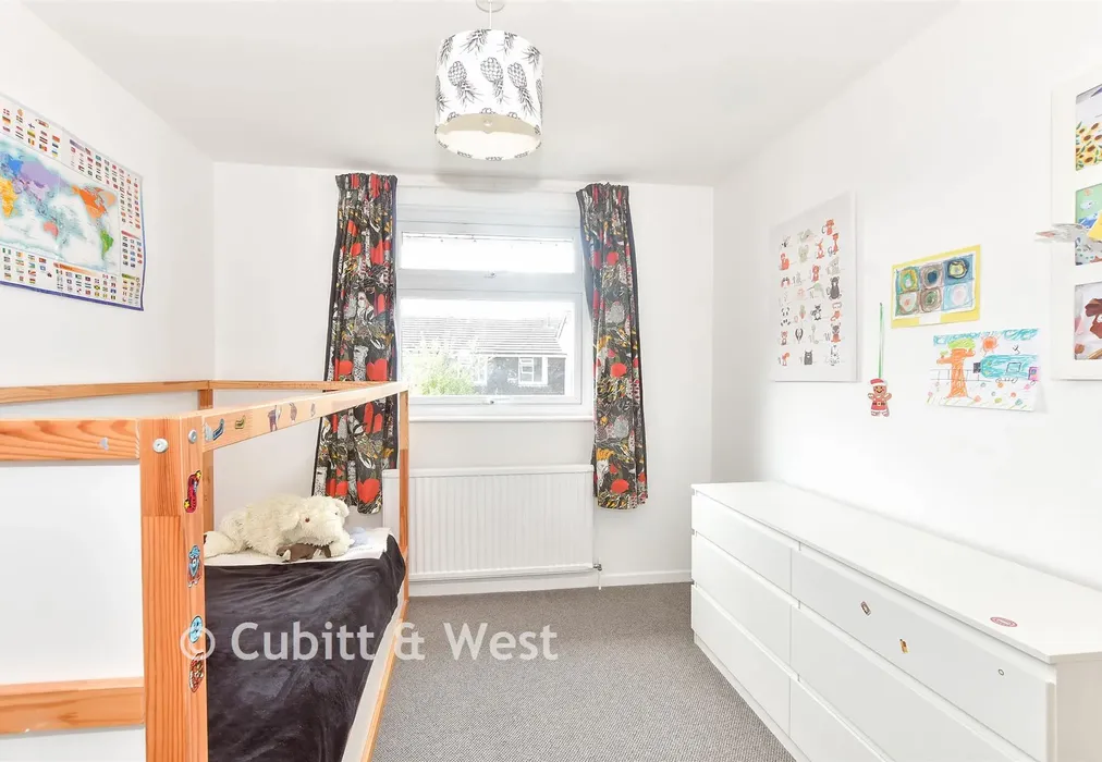 Bedroom 2 - Grove Park, Chichester, West Sussex - Wards of Kent