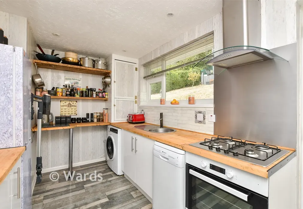 Kitchen - St. George's Crescent, Dover, Kent - Wards of Kent