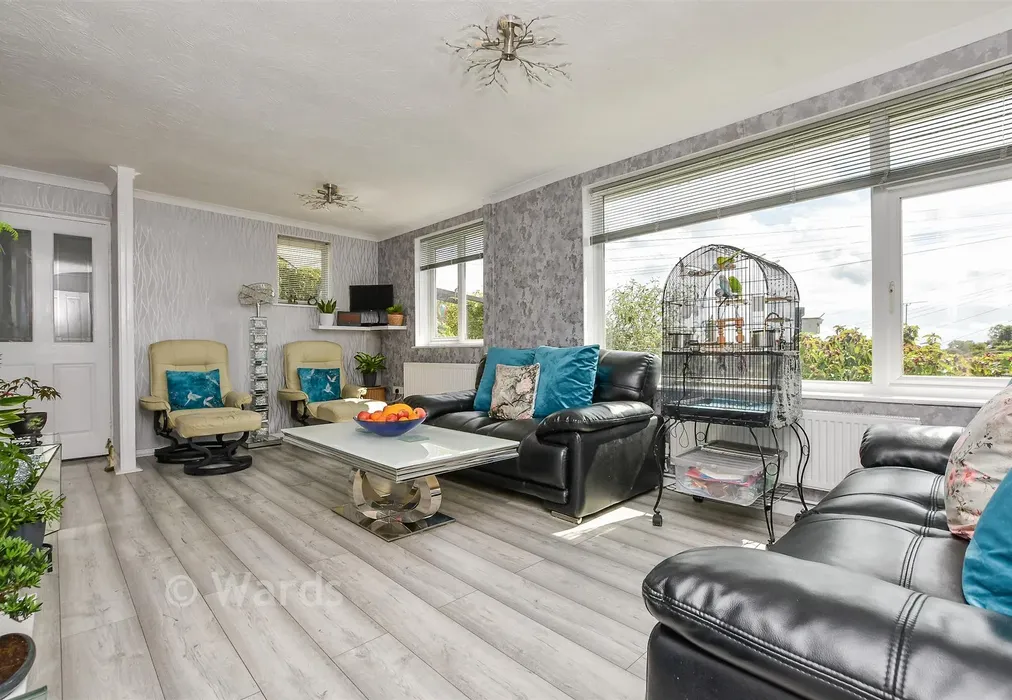 Lounge - St. George's Crescent, Dover, Kent - Wards of Kent