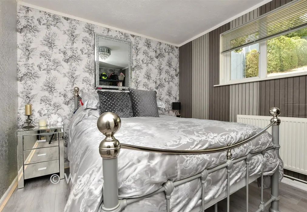 Bedroom 2 - St. George's Crescent, Dover, Kent - Wards of Kent