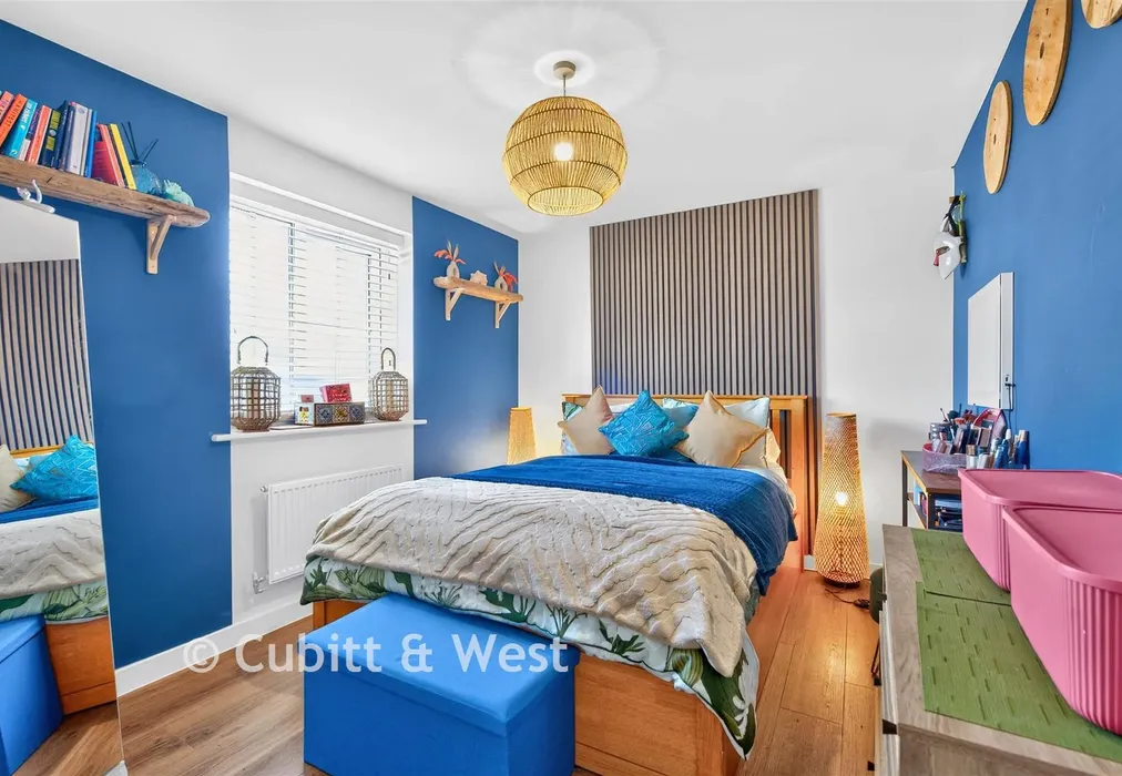 Bedroom 1 - Munday Road, Selsey, West Sussex - Wards of Kent