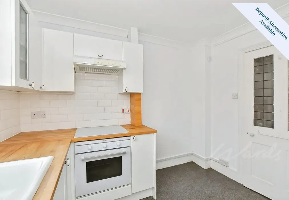 b3119668-- 20kitc... - Marine Parade Littlestone TN28 - Wards of Kent