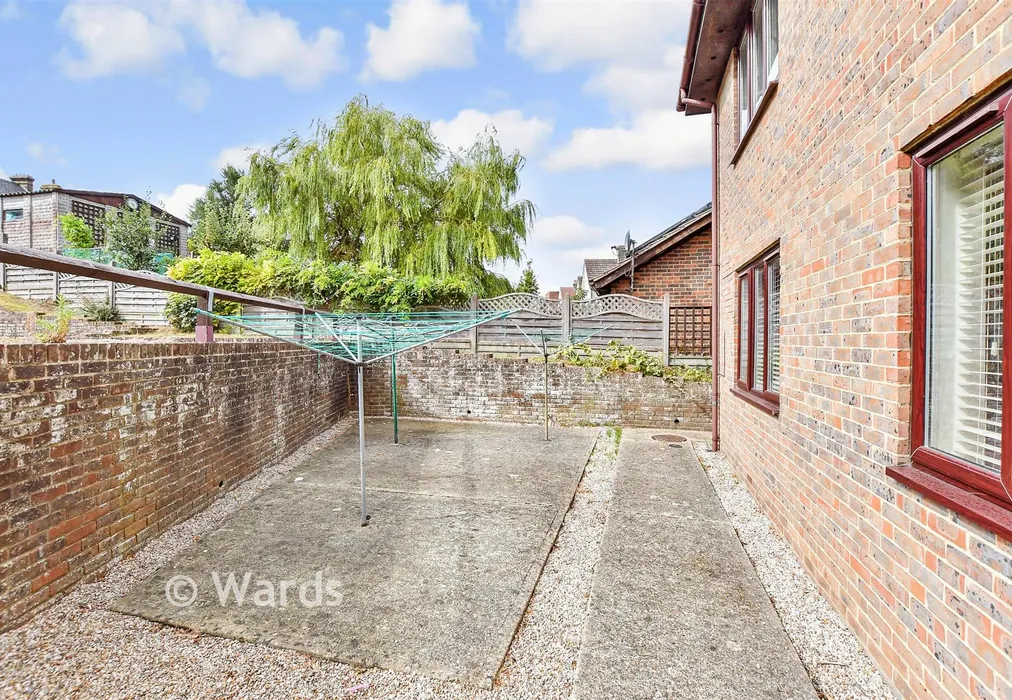Communal Gardens - Folkestone Road, Dover, Kent - Wards of Kent