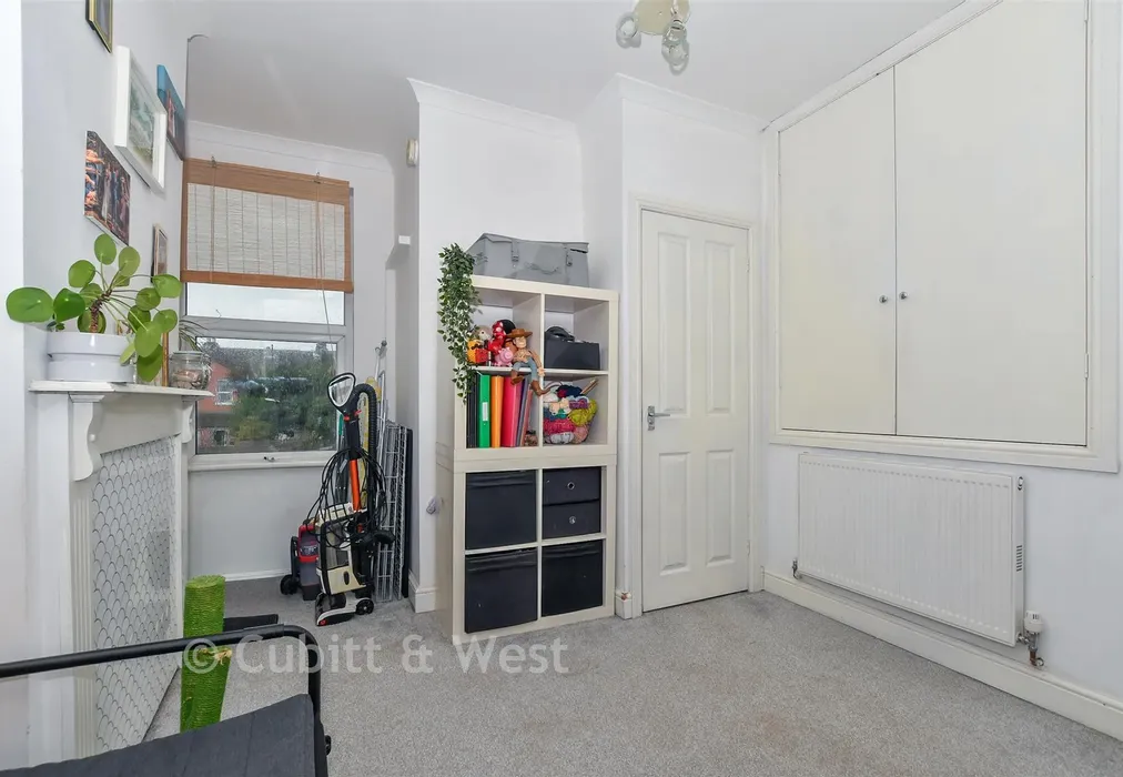 Bedroom 1 - Whitworth Road, Copnor, Portsmouth, Hampshire - Wards of Kent