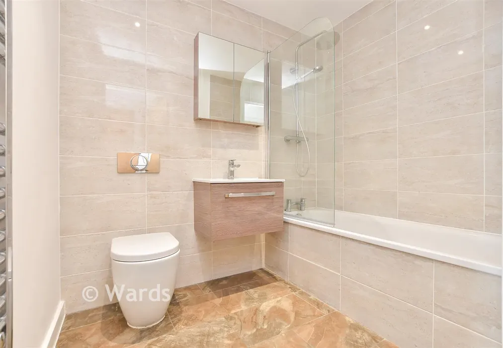 Bathroom - Millers Hill, Ramsgate, Kent - Wards of Kent