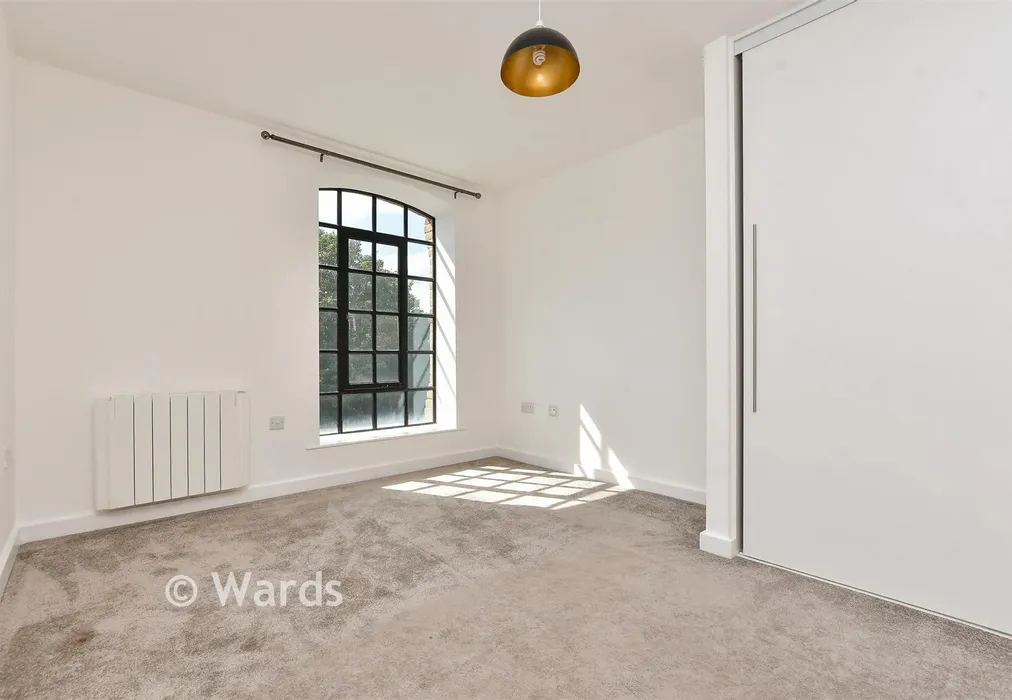 Bedroom 1 - Millers Hill, Ramsgate, Kent - Wards of Kent