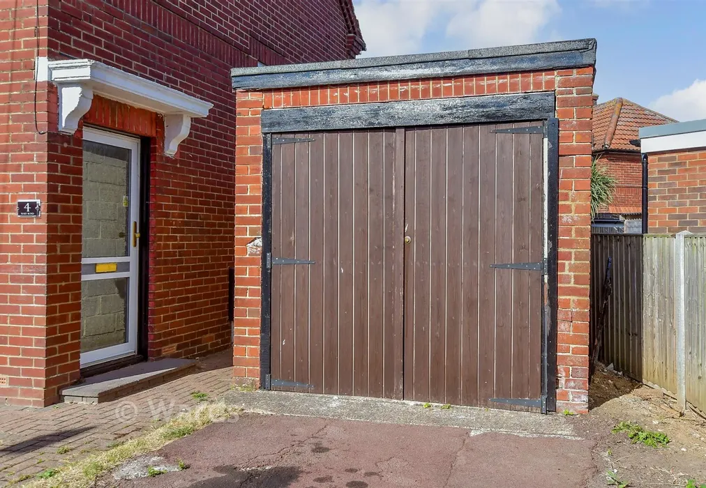 Garage - Mary Road, Deal, Kent - Wards of Kent