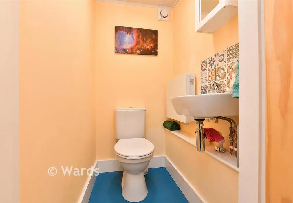 Cloakroom - High Street, St. Lawrence, Kent - Wards of Kent