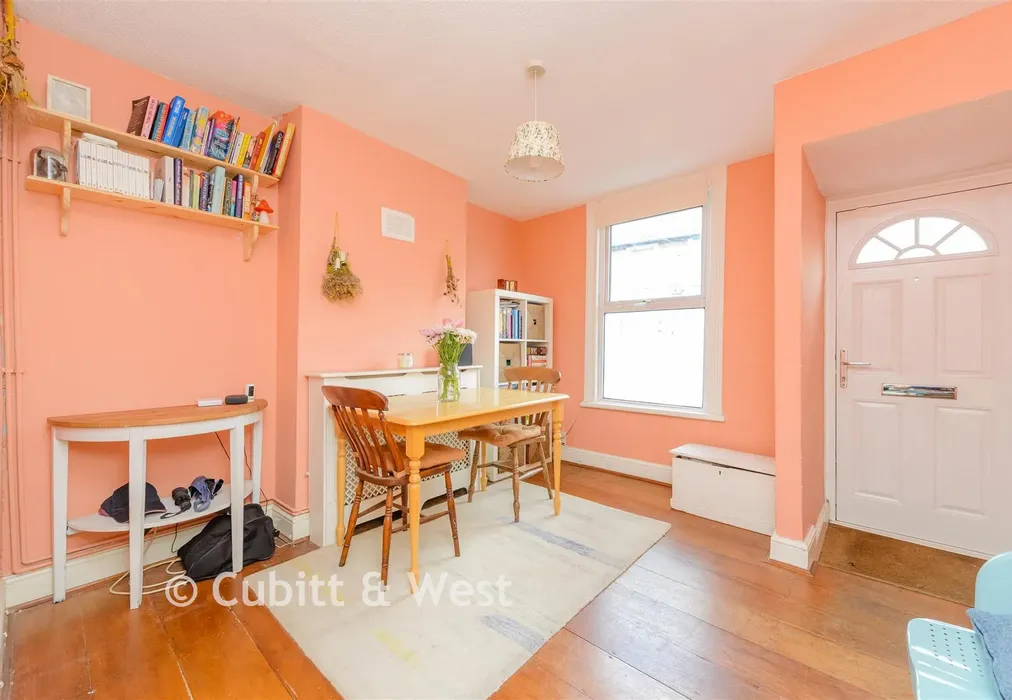 Living Room - Parker Road, Croydon, Surrey - Wards of Kent