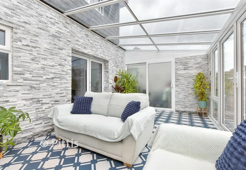 Conservatory - The Willows, Newport, Isle of Wight - Wards of Kent