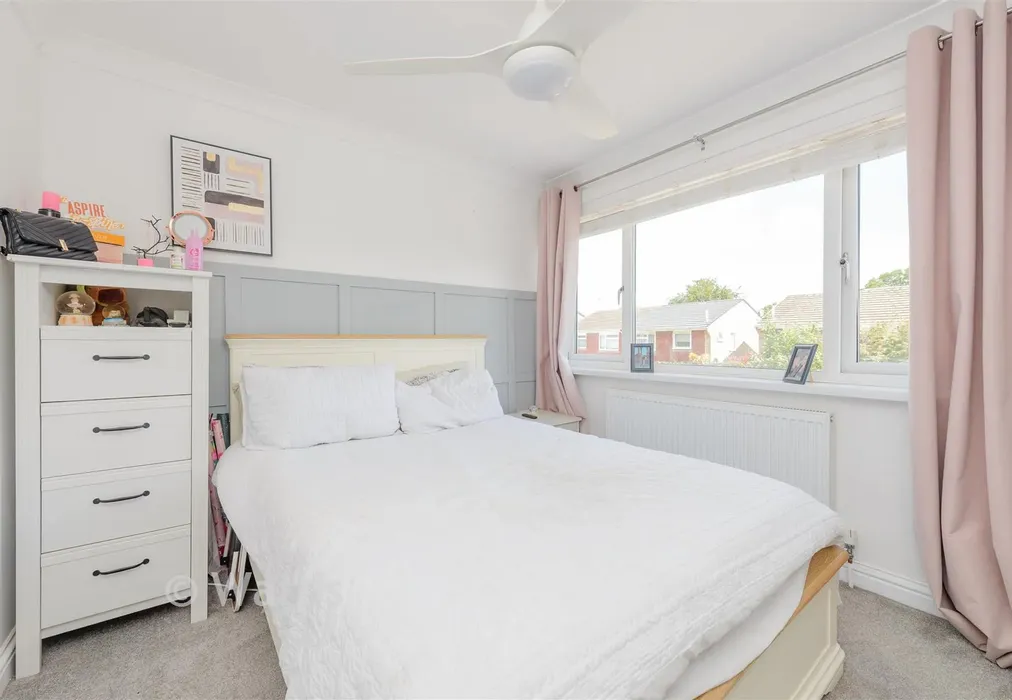 Bedroom 2 - Thorpe Walk, Parkwood, Gillingham, Kent - Wards of Kent