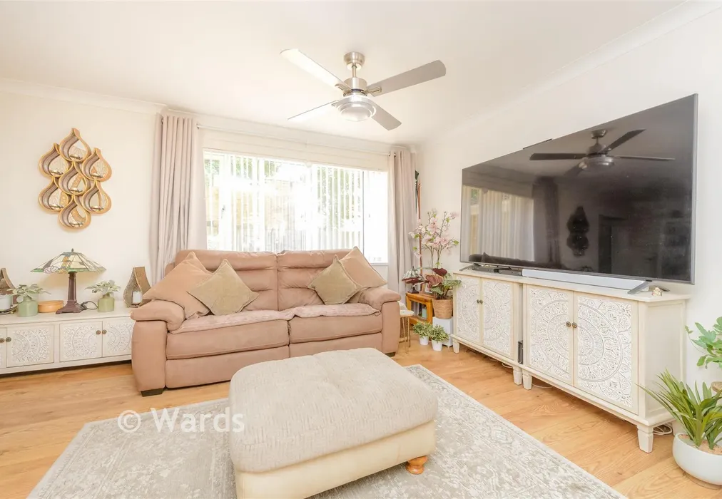 Lounge/Diner - Thorpe Walk, Parkwood, Gillingham, Kent - Wards of Kent