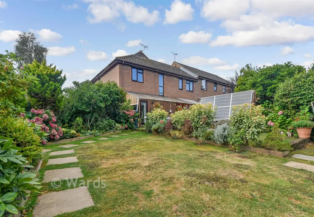 Rear Garden - Norman Rise, Cranbrook, Kent - Wards of Kent