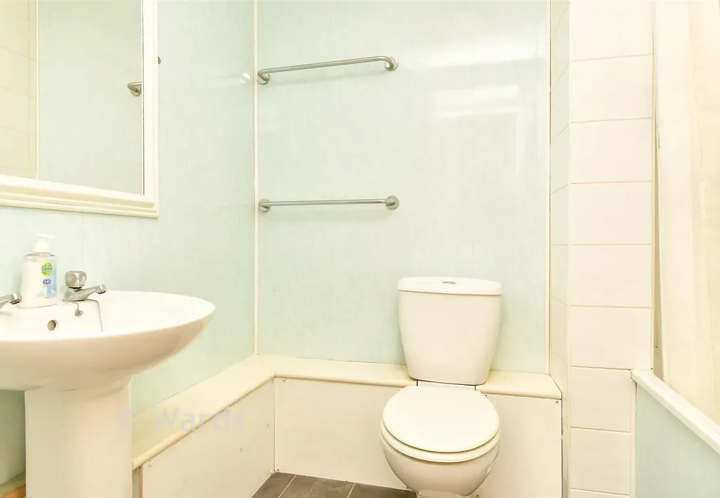 Bathroom - Alexandra Glen, Walderslade, Chatham, Kent - Wards of Kent