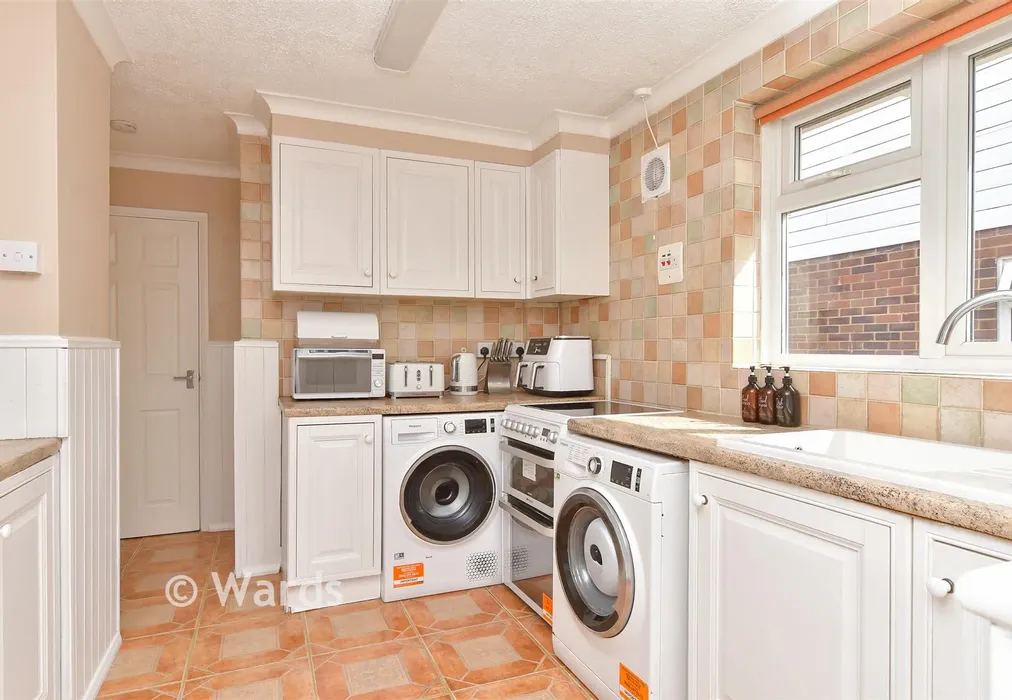 Kitchen - Killick Road, Hoo, Rochester, Kent - Wards of Kent