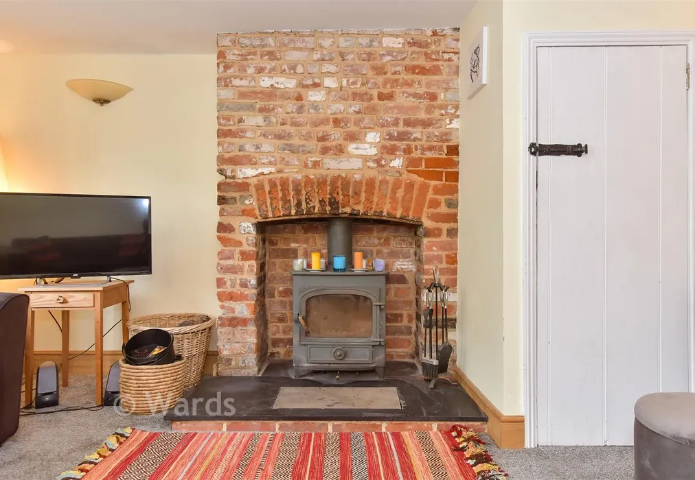 Internal Lifestyle Photograph - School Lane, Blean, Canterbury, Kent - Wards of Kent
