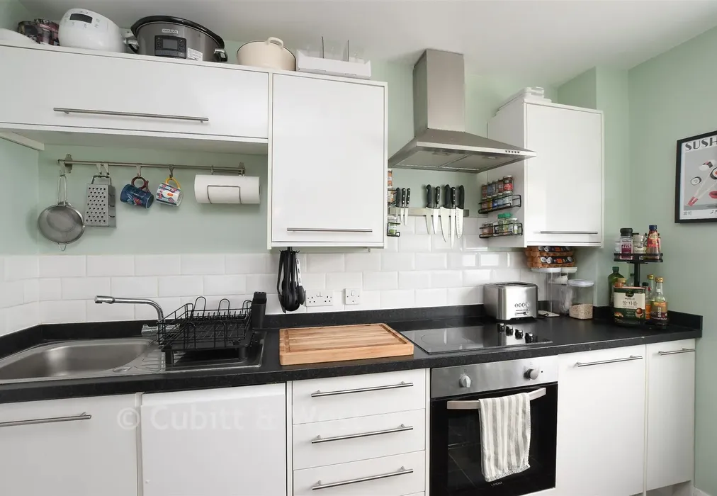 Kitchen - Ross Road, Wallington, Surrey - Wards of Kent