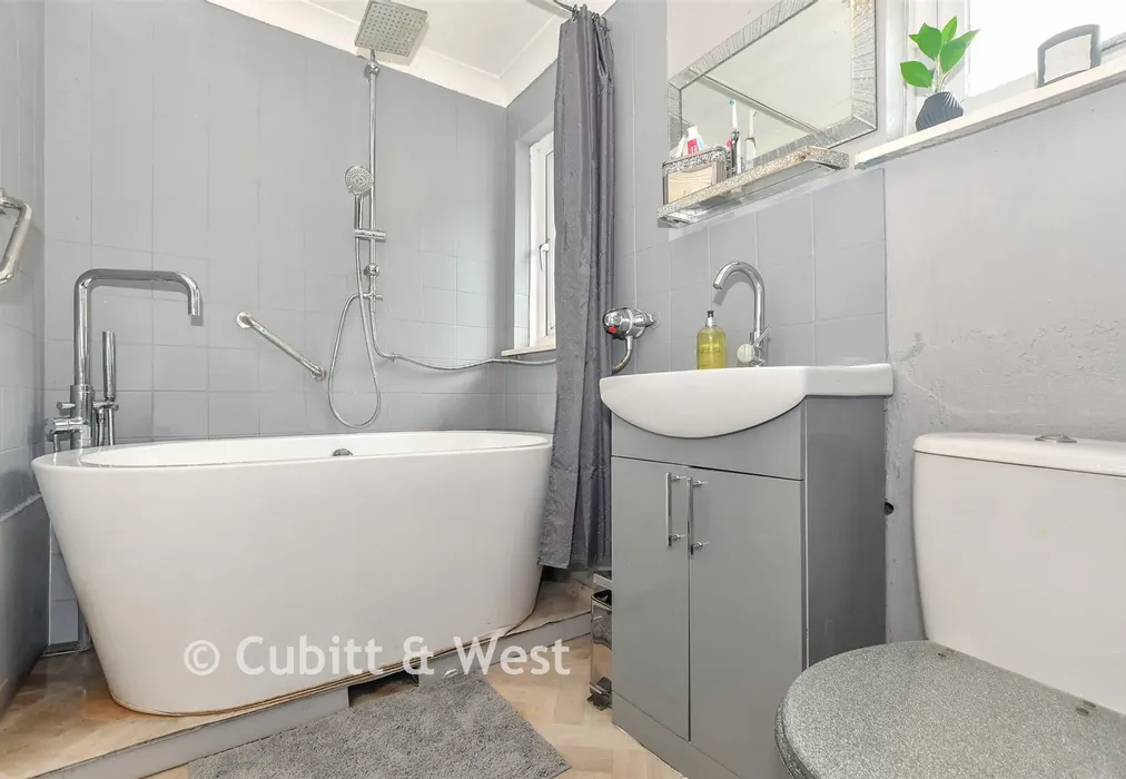 Bathroom - Stockheath Way, Leigh Park, Hampshire - Wards of Kent