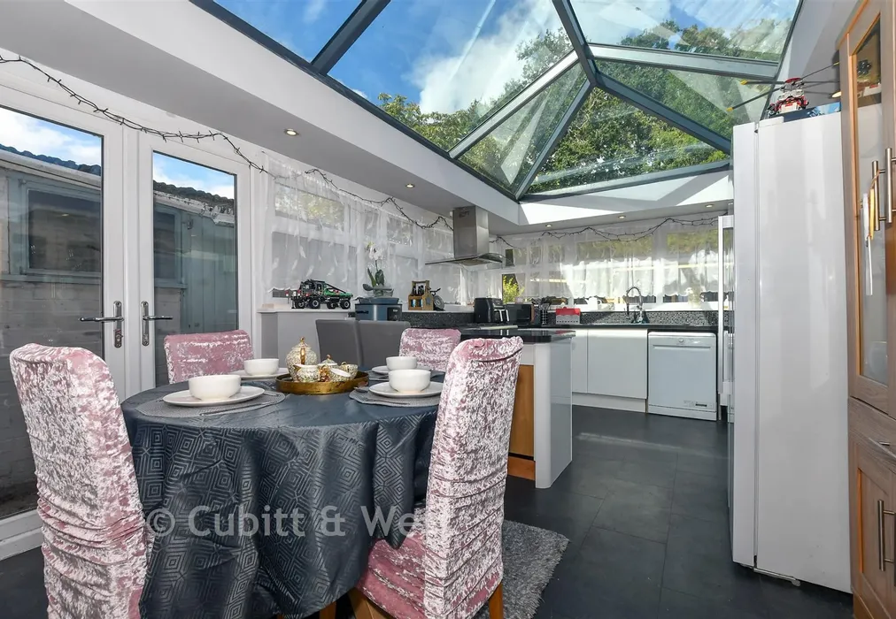 Kitchen - Stockheath Way, Leigh Park, Hampshire - Wards of Kent