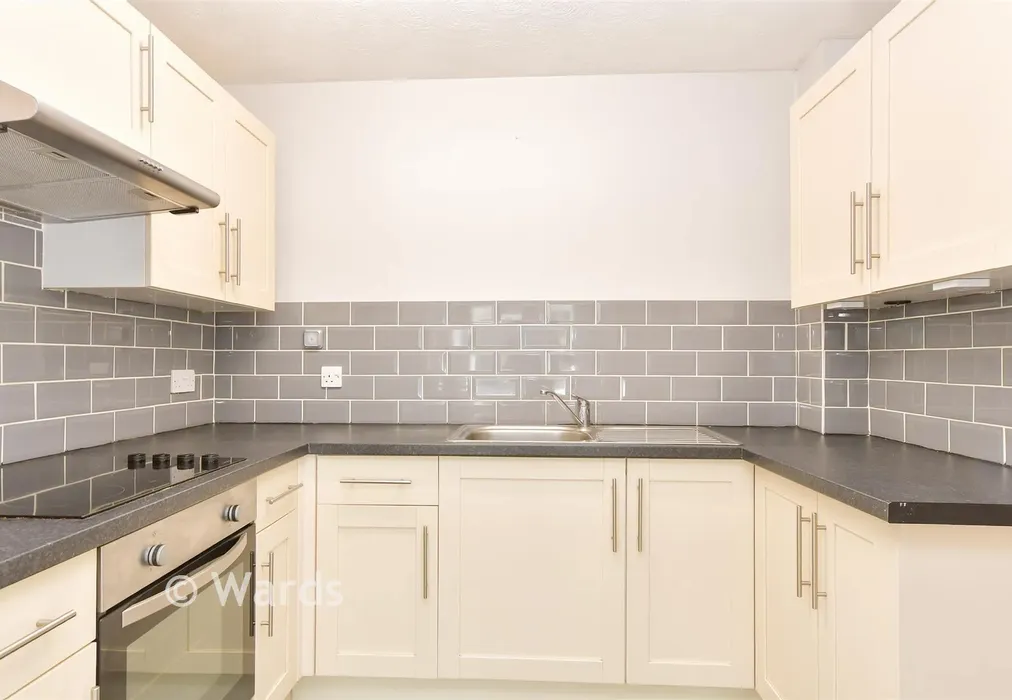 Kitchen - Mayplace Road East, Bexleyheath, Kent - Wards of Kent