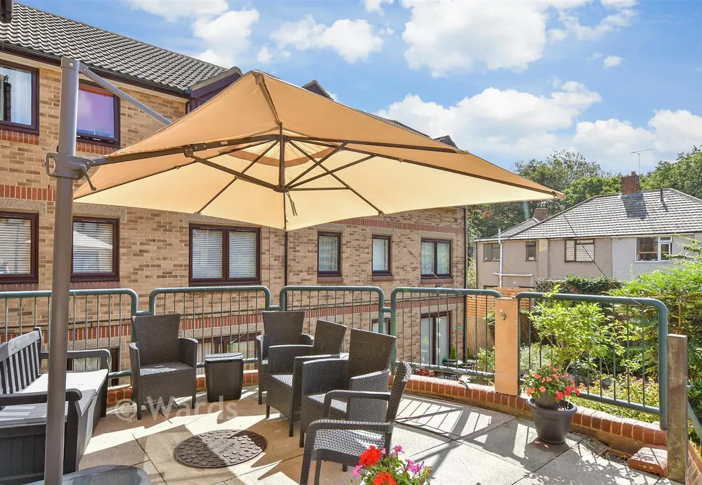 Communal Gardens - Mayplace Road East, Bexleyheath, Kent - Wards of Kent