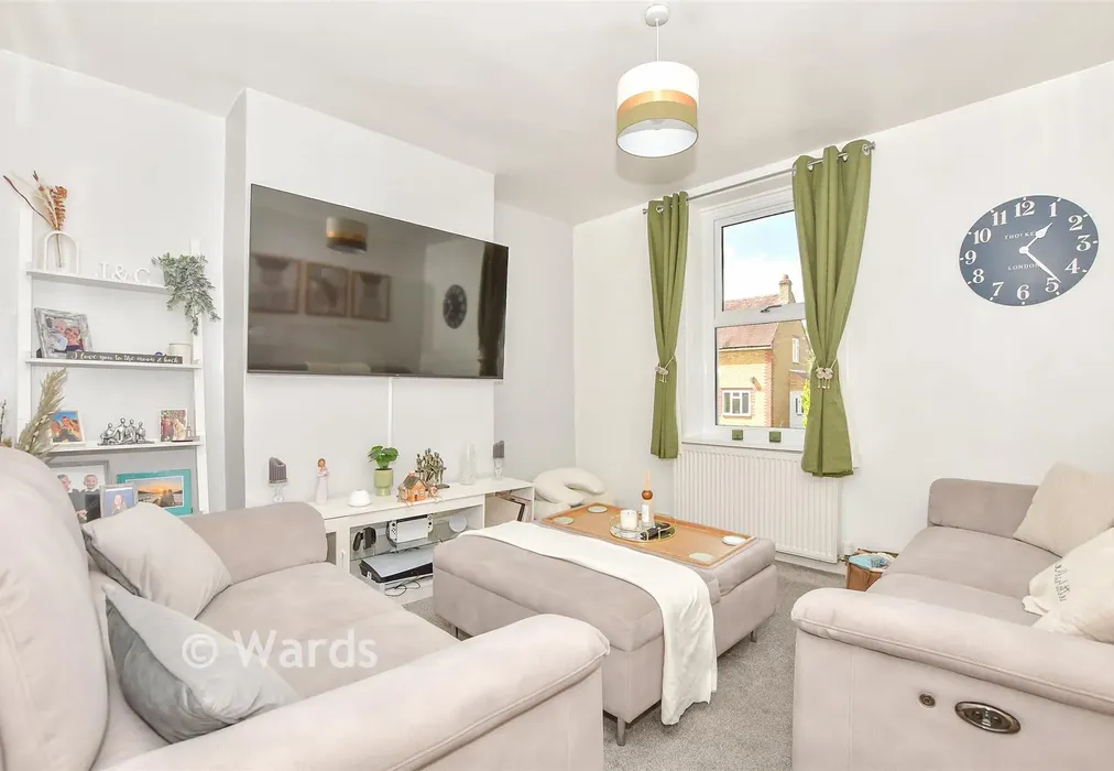Lounge - Hartnup Street, Maidstone, Kent - Wards of Kent