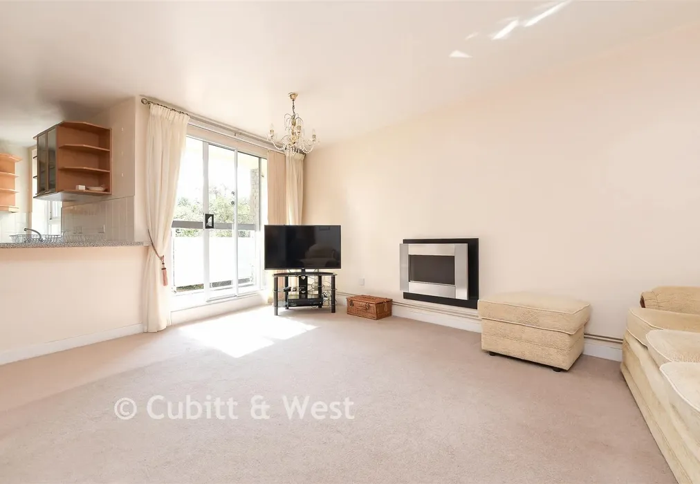 Lounge/Diner - Albion Road, Sutton, Surrey - Wards of Kent