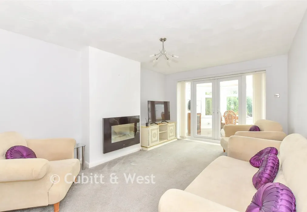 Lounge - Buckland Close, Waterlooville, Hampshire - Wards of Kent