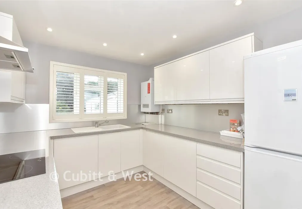 Kitchen - Buckland Close, Waterlooville, Hampshire - Wards of Kent