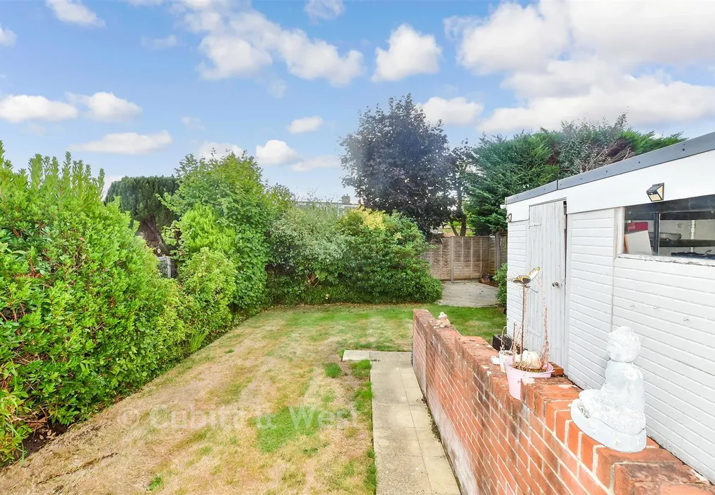 Rear Garden - Buckland Close, Waterlooville, Hampshire - Wards of Kent