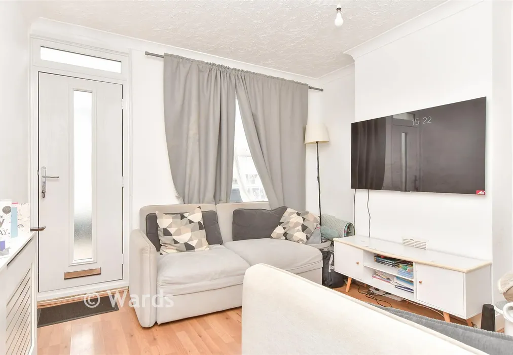 Lounge - Montfort Road, Strood, Rochester, Kent - Wards of Kent