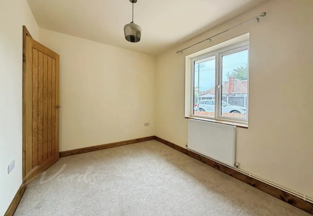 Beau bed 4 use - Beaufort Avenue Ramsgate CT12 - Wards of Kent
