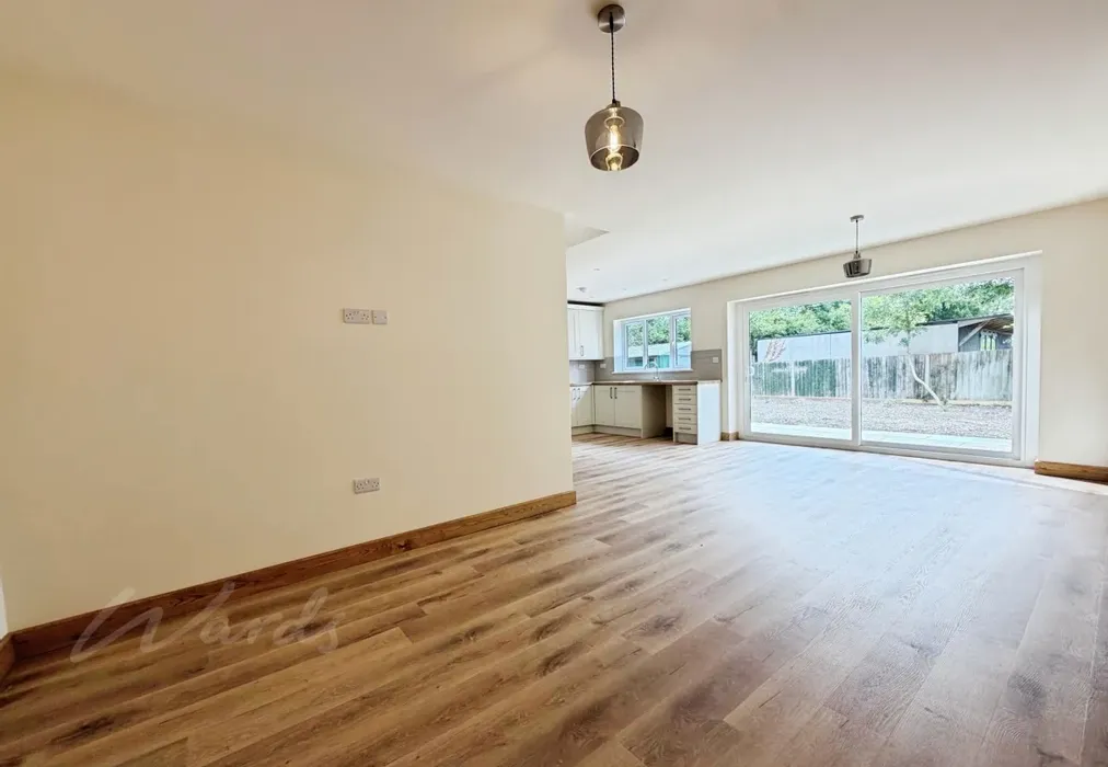 Beau open plan 2 use - Beaufort Avenue Ramsgate CT12 - Wards of Kent