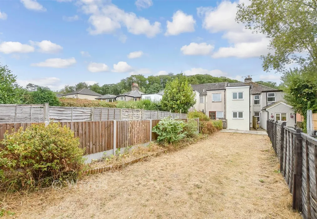 Rear Garden - Ware Street, Bearsted, Kent - Wards of Kent