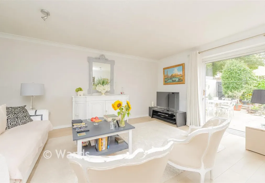 Lounge/Diner - Cobsdene, Gravesend, Kent - Wards of Kent