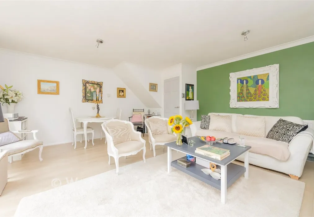 Lounge/Diner - Cobsdene, Gravesend, Kent - Wards of Kent