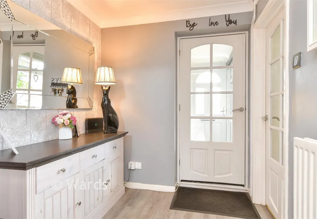 Hallway - Admers Wood, Vigo, Gravesend, Kent - Wards of Kent