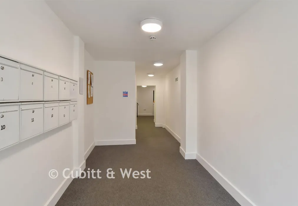 Internal Feature - Croydon Road, Caterham, Surrey - Wards of Kent