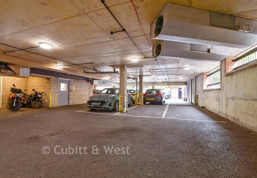 Driveway/Parking - Croydon Road, Caterham, Surrey - Wards of Kent