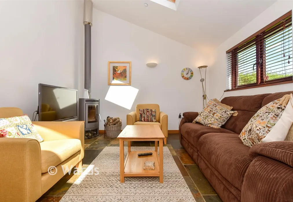 Internal Lifestyle Photograph - Roman Road, Maydensole, Dover, Kent - Wards of Kent