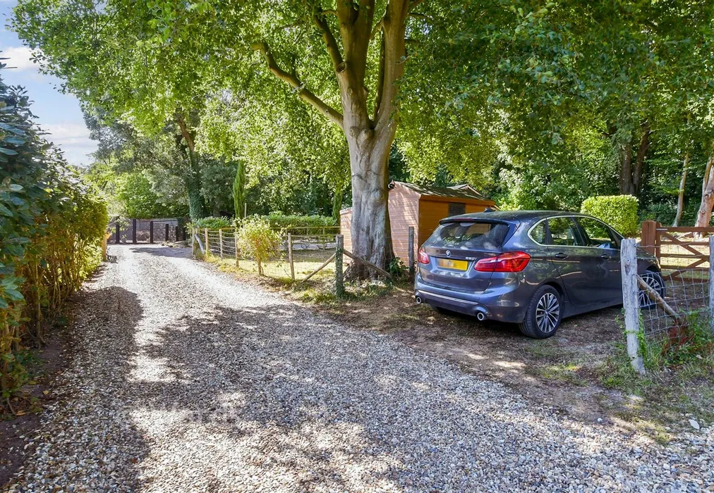 Driveway/Parking - Roman Road, Maydensole, Dover, Kent - Wards of Kent