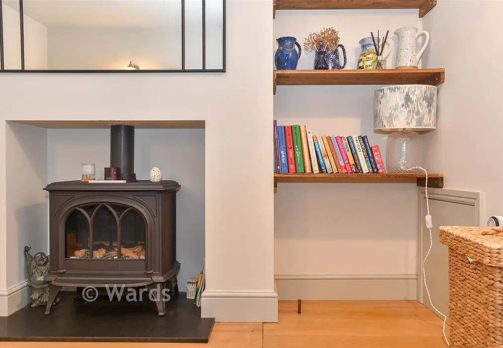 Internal Lifestyle Photograph - High Street, Tenterden, Kent - Wards of Kent